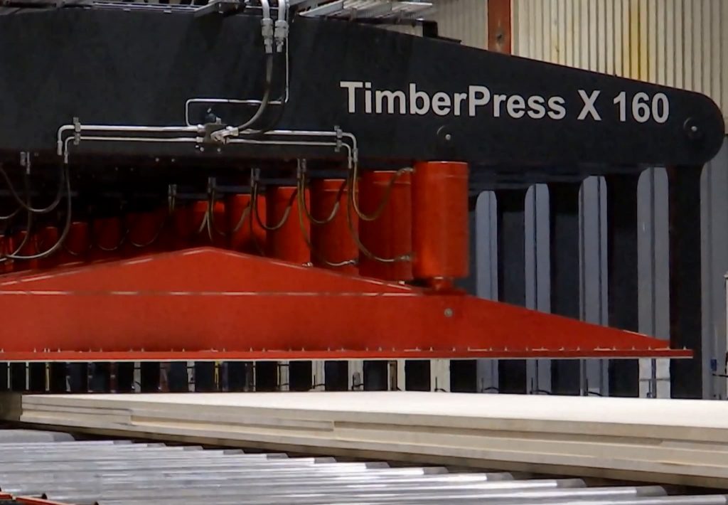 Känsligt läge kontra träbygg — maxvinst 2021, marknadsandelar eller visst ansvar för nyval? 7