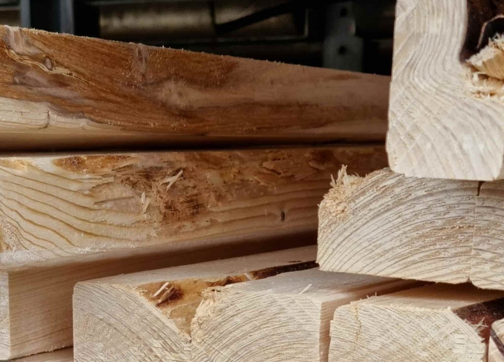 Statistik om virkespris visar på rekord åt båda håll 2021 9 Sågade trävaror anno 2021. Kvalitet som troligtvis speglar marknaden med faströta i konstruktionsvirket.