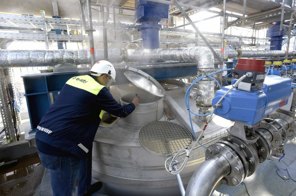 Nu startar Essity sin satsning med papper av halm — 20 % minskat fotavtryck 7 Bild inifrån Essitys halmmassabruk