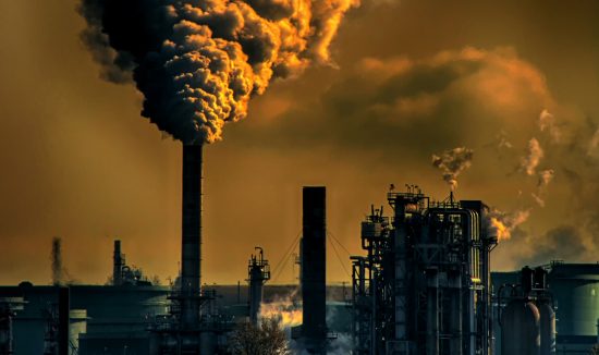 Regeringen — 6 miljarder kronor till Bio-CCS med start 2022 4 Troligt är att Bio-CCS förknippas med infångning av koldioxid via skogsindustrins utsläpp