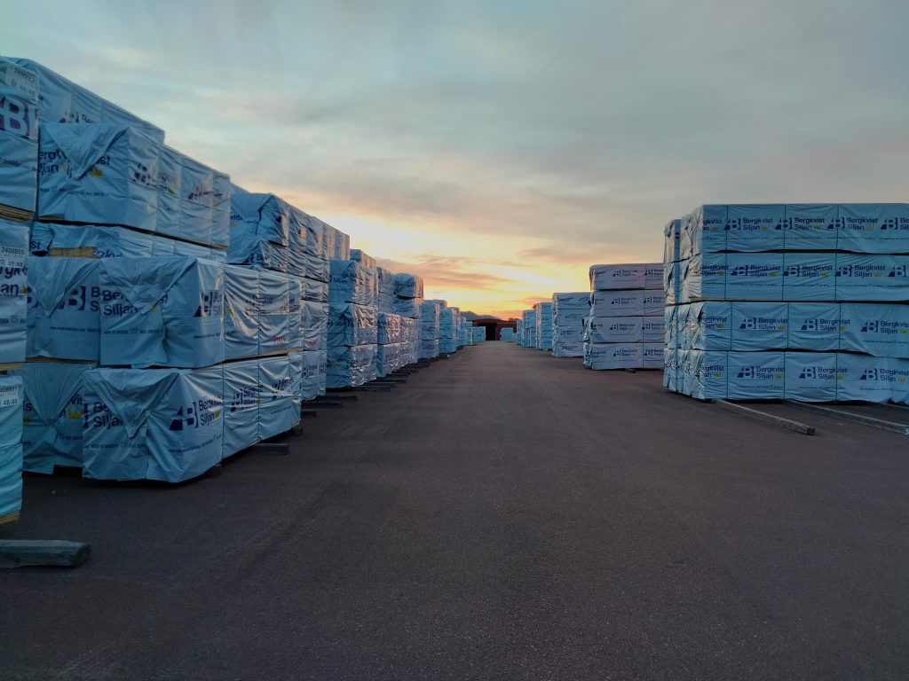 Trävarulager i fokus för finansmarknaden efter Q3 6 Trävarulager utlastning