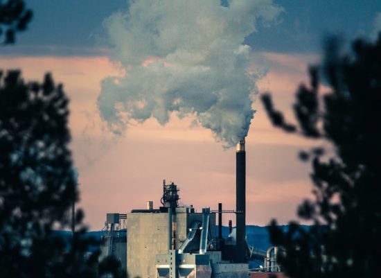 Smurfit Kappa massabruk Piteå kommer påverkas av Regeringens förslag om att flytta massa- och pappersbruk från ESR åter till ETS